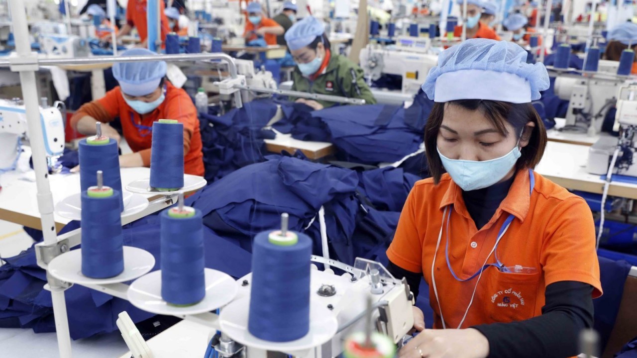 thich ung linh hoat voi binh thuong moi nganh det may phuc hoi manh me