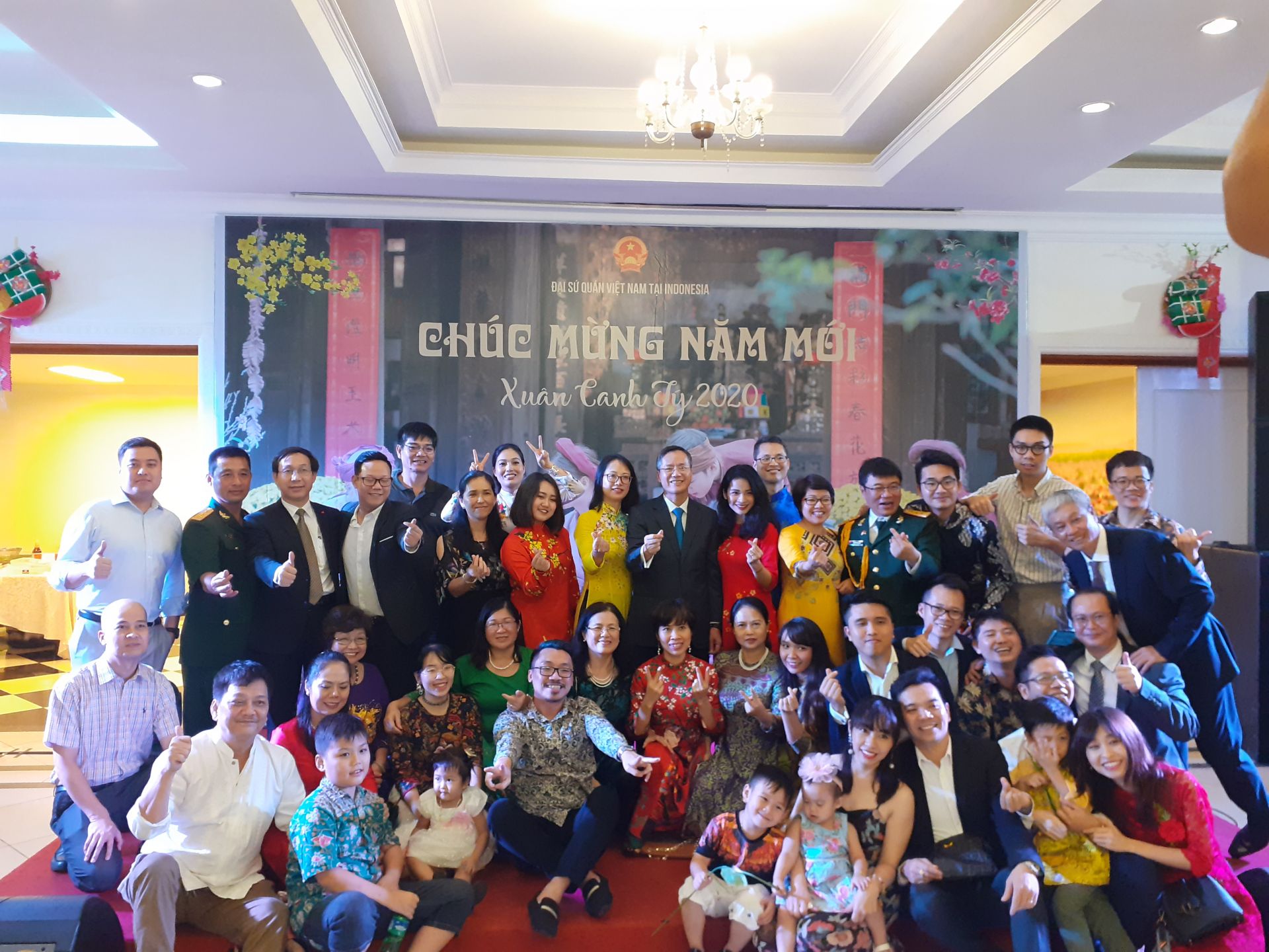 Mang mùa Xuân Việt Nam trong Tết Cộng đồng 2020 tại Indonesia tet cong dong xuan canh ty nam 2020 tai dai su quan viet nam tai indonesia