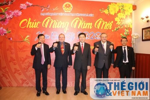 Đại sứ quán Việt Nam tại Czech tổ chức đón Tết cổ truyền Canh Tý dai su quan viet nam tai sec to chuc don tet co truyen canh ty