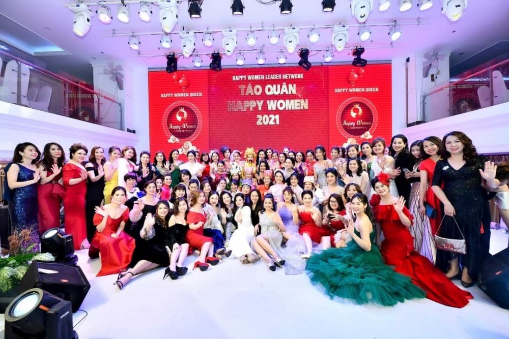 Chuyện 'hậu trường' của các nữ doanh nhân trong Chương trình Táo quân Happy Women 2021