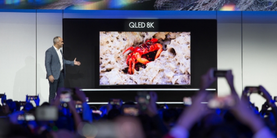 samsung se ra mat dong tv qled 8k trong quy i2019