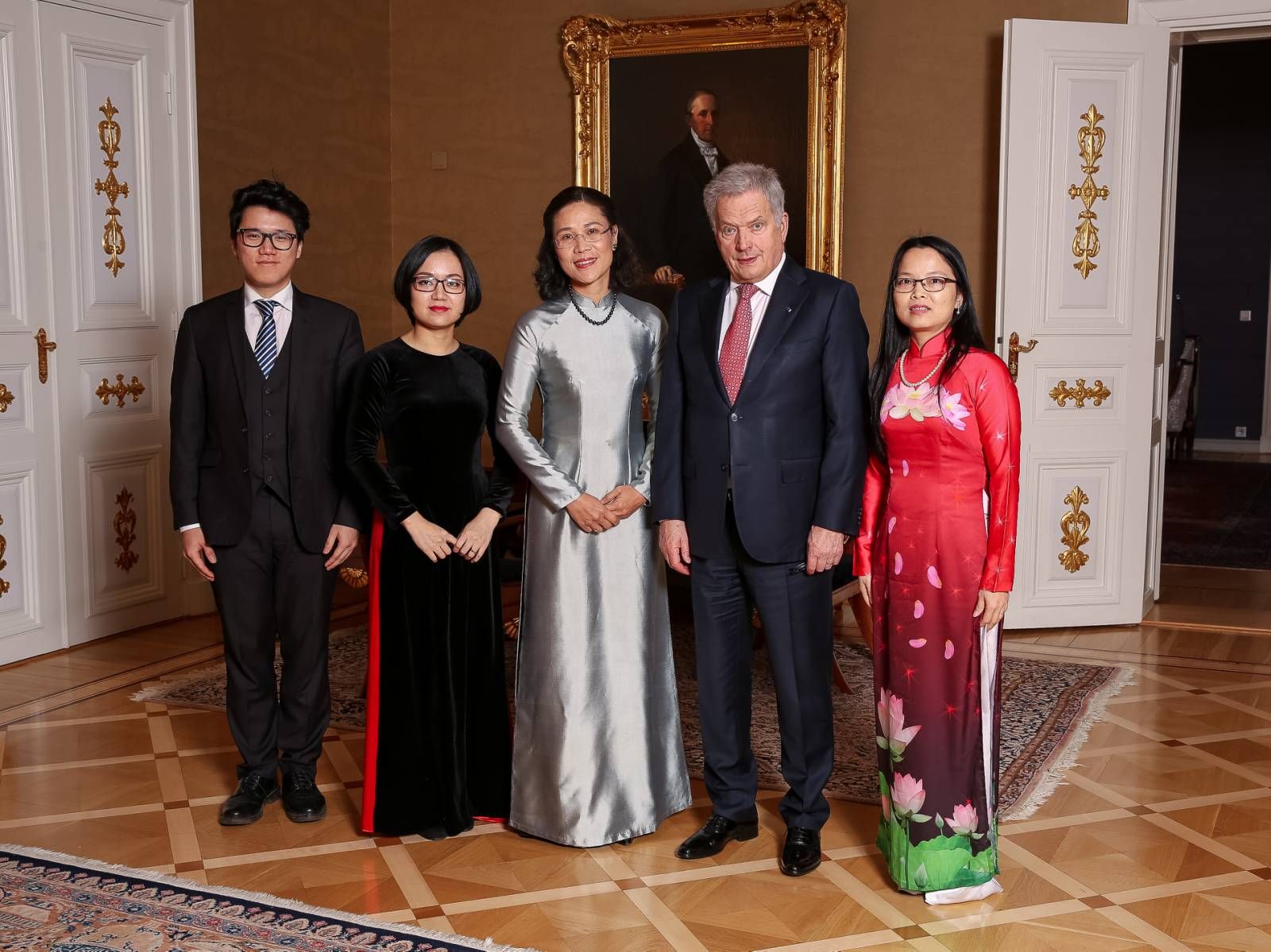 Đại sứ Đặng Thị Hải Tâm trình Thư ủy nhiệm lên Tổng thống Phần Lan dai su dang thi hai tam trinh thu uy nhiem len tong thong phan lan sauli niinist