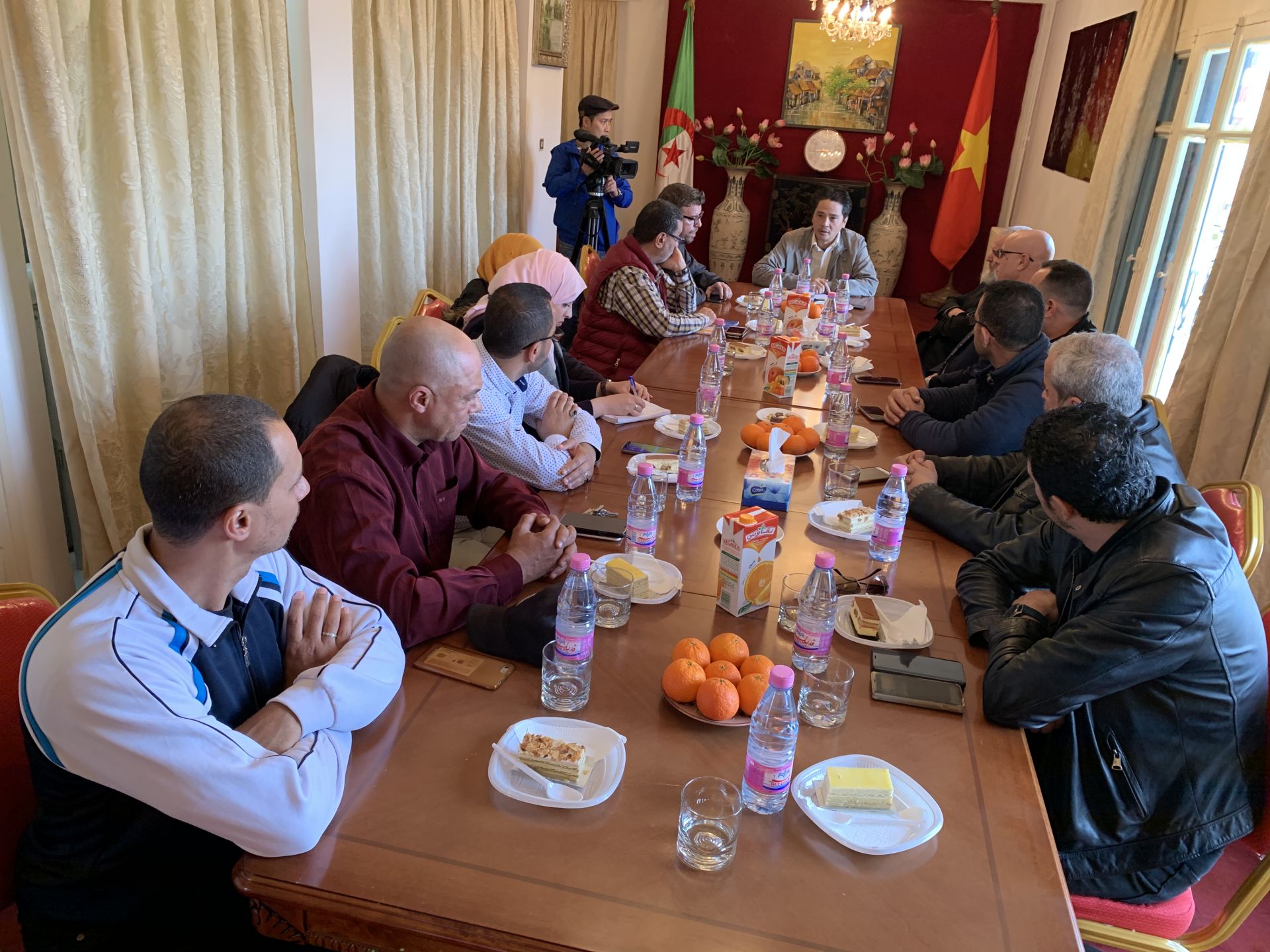 gap mat dai dien lien doan va mon phai vo co truyen viet nam tai algeria