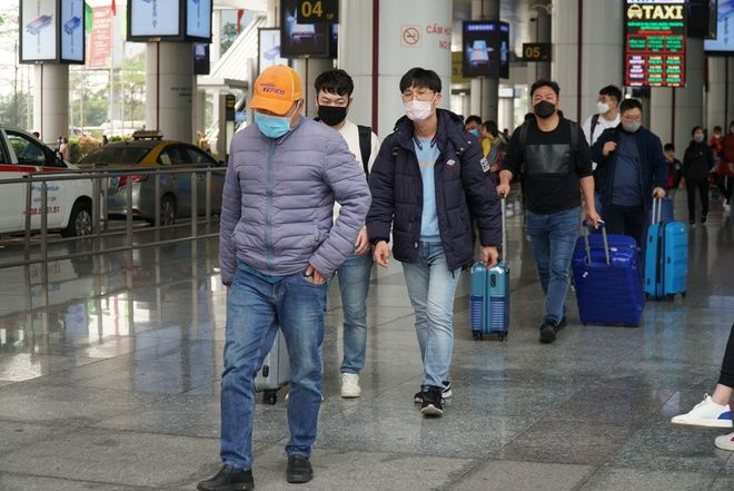 cac hang hang khong tren the gioi co the thiet hai 4 5 ty usd do dich covid 19