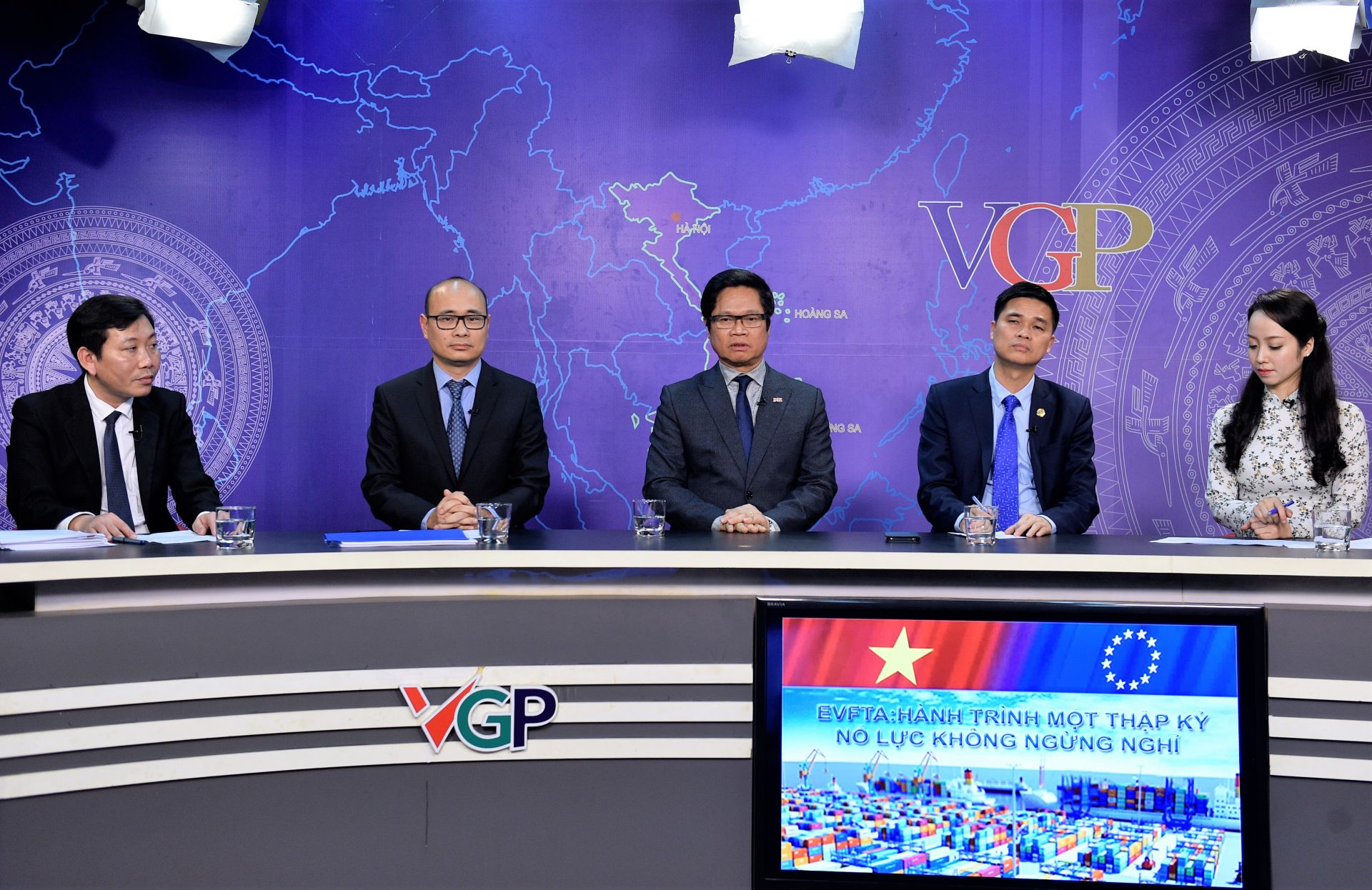 tiep tuc no luc hien thuc hoa chuyen bay evfta