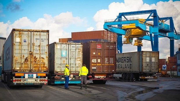 Thương mại hàng hóa của Nhật Bản bị thâm hụt 323,86 tỷ yen (3,04 tỷ USD). Ảnh: newvision-asia.com