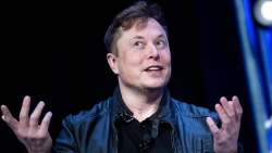 Tesla tụt dốc, Elon Musk mất ngôi vị người giàu thứ hai thế giới