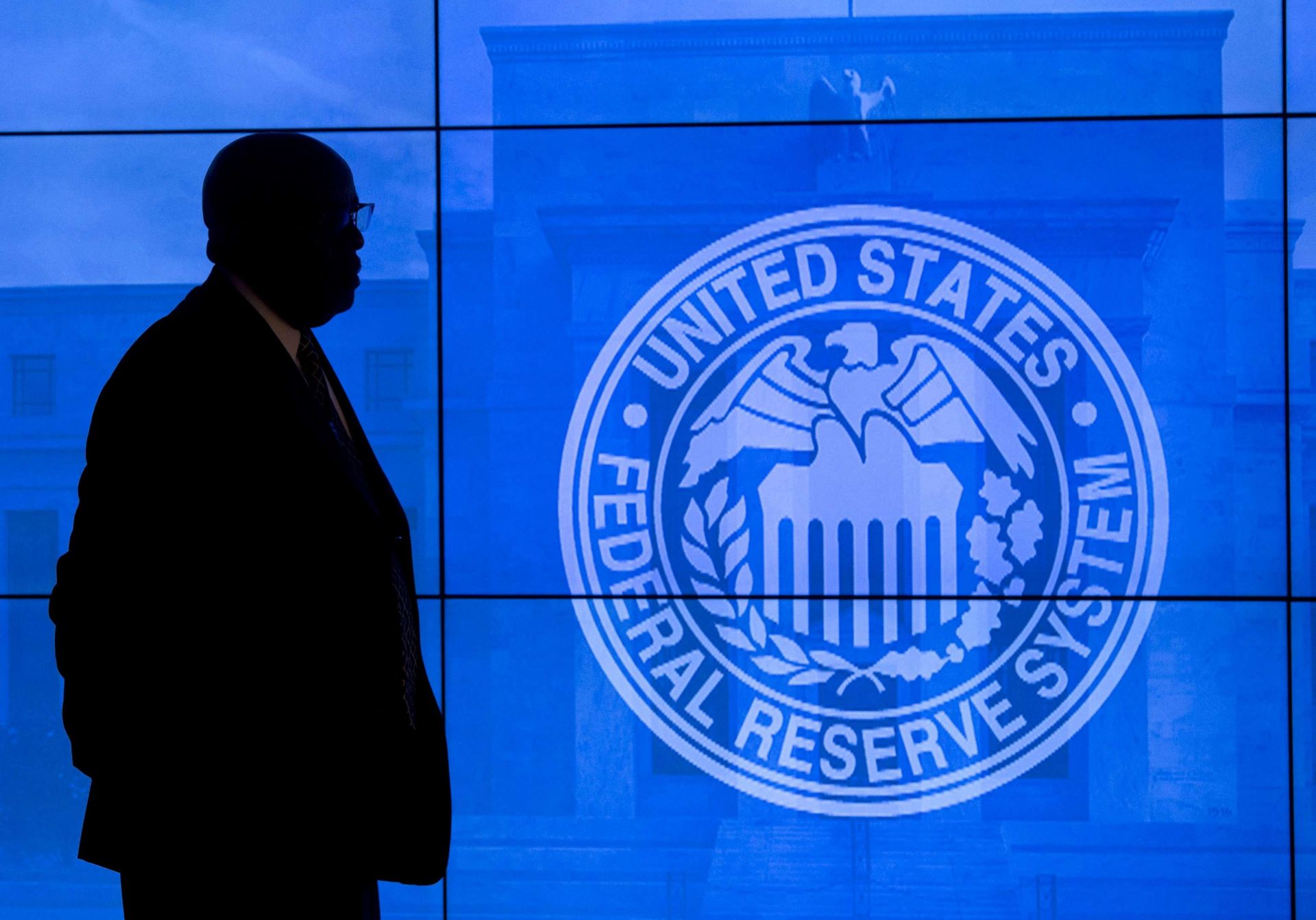 my vi dich covid 19 fed giam lai suat lon nhat ke tu nam 2008