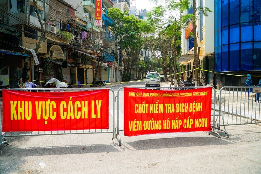 khu cach ly truc bach ra sao sau 2 ngay cong bo ca nhiem covid 19 dau tien tai ha noi