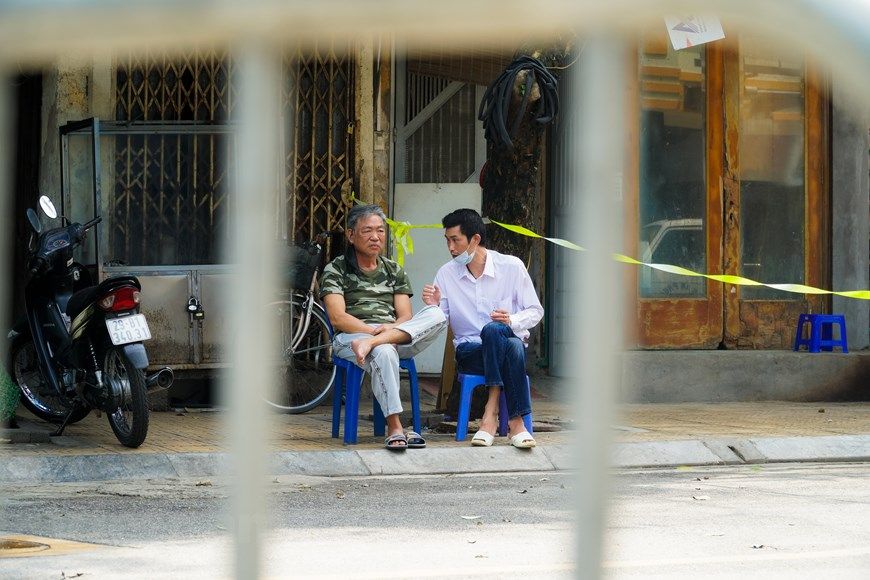 khu cach ly truc bach ra sao sau 2 ngay cong bo ca nhiem covid 19 dau tien tai ha noi