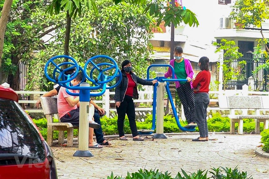 khu cach ly truc bach ra sao sau 2 ngay cong bo ca nhiem covid 19 dau tien tai ha noi