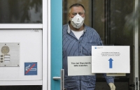 dich covid 19 thai lan phat nang nhung ai tron cach ly tang gia ban khau trang