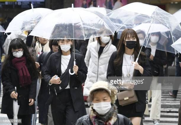 kinh te nhat ban trong tinh trang mong manh vi covid 19