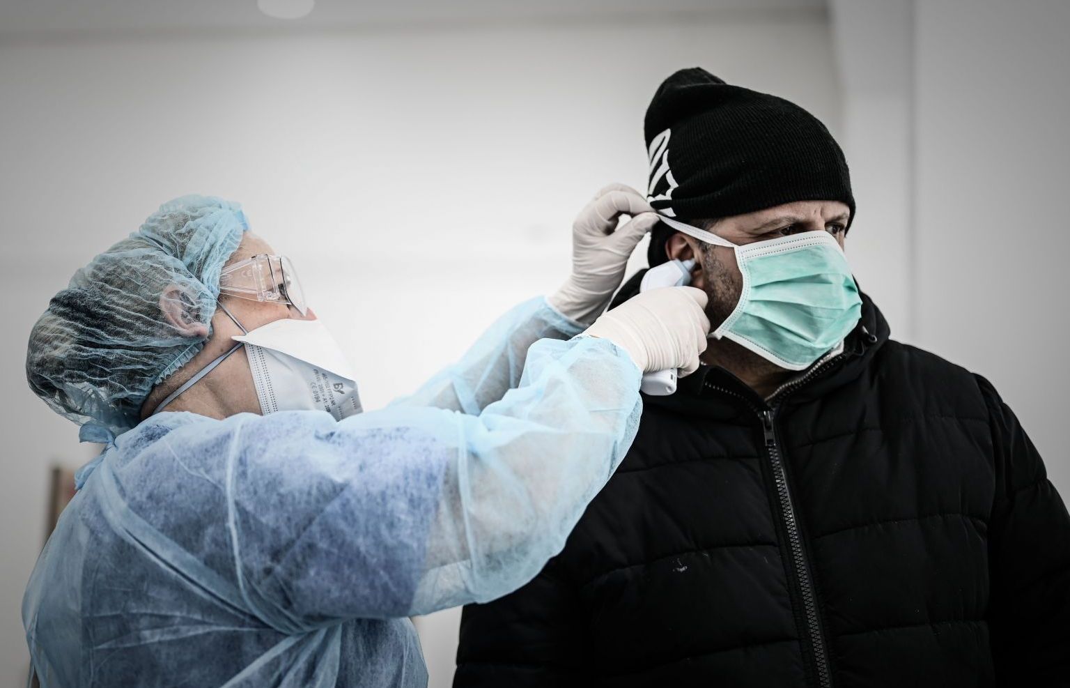 phap so ca tu vong do covid19 tang manh tong thong macron muon chau au doan ket hon