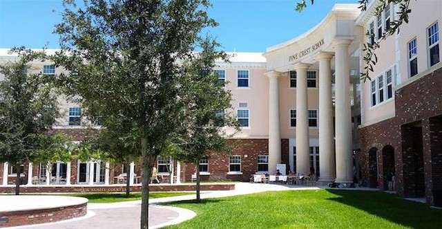 Khuôn viên xanh sạch của trường tư thục Pine Crest (Ảnh: Pine Crest). Khuôn viên xanh sạch của trường tư thục Pine Crest (Ảnh: Pine Crest).