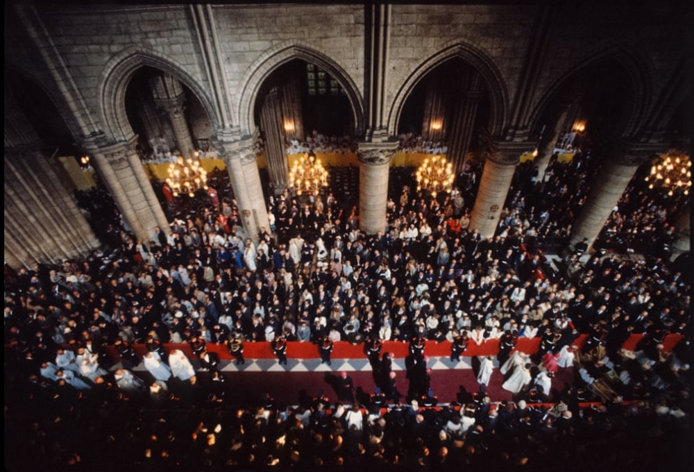 lich su nha tho duc ba paris qua cac thoi ky