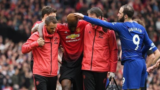 hoa that vong truoc chelsea man utd dau dau vi ton that luc luong nghiem trong