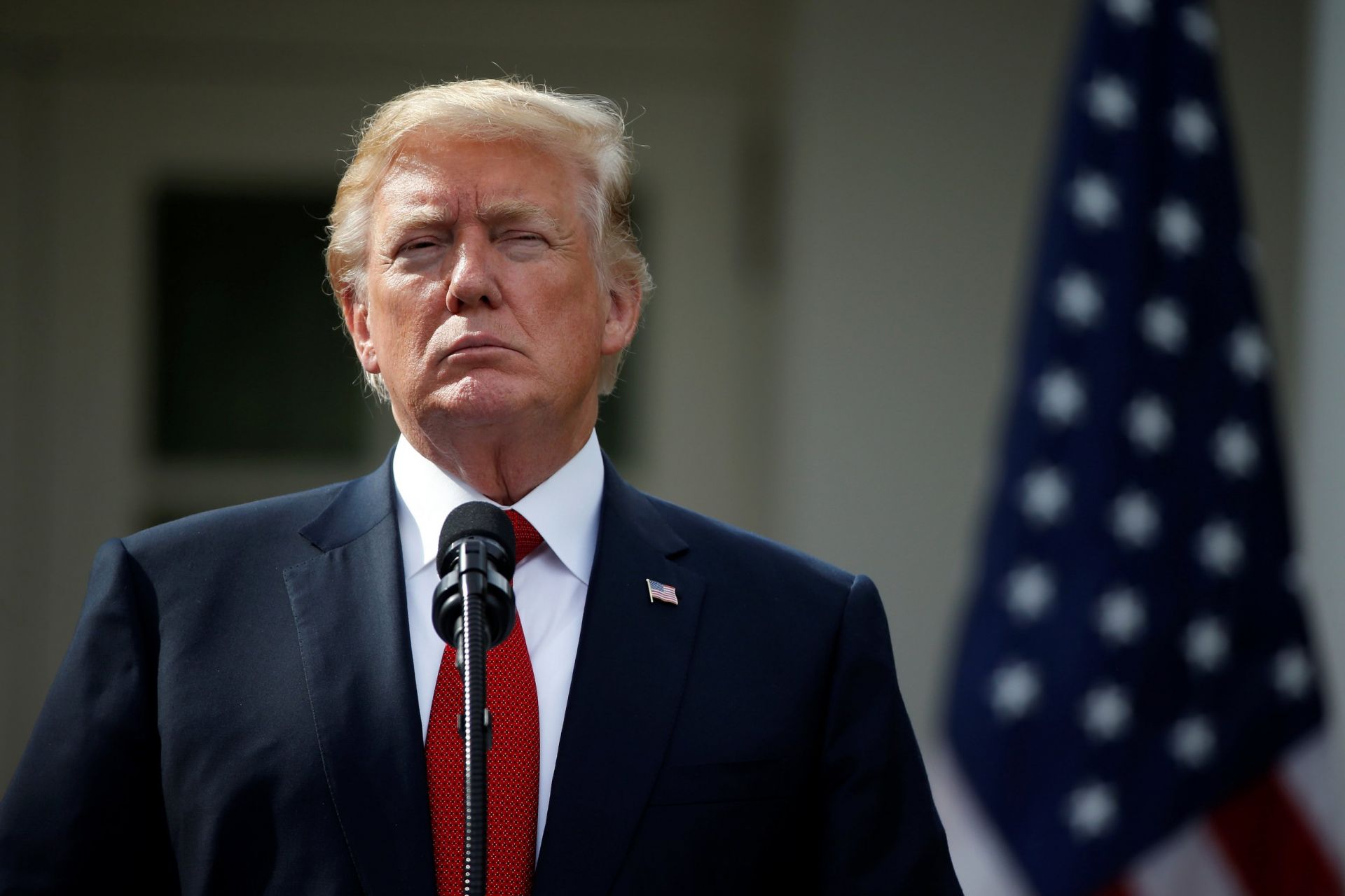 tong thong my co kha nang hoan ap thue doi voi hang hoa cua mot so quoc gia trong 3 thang