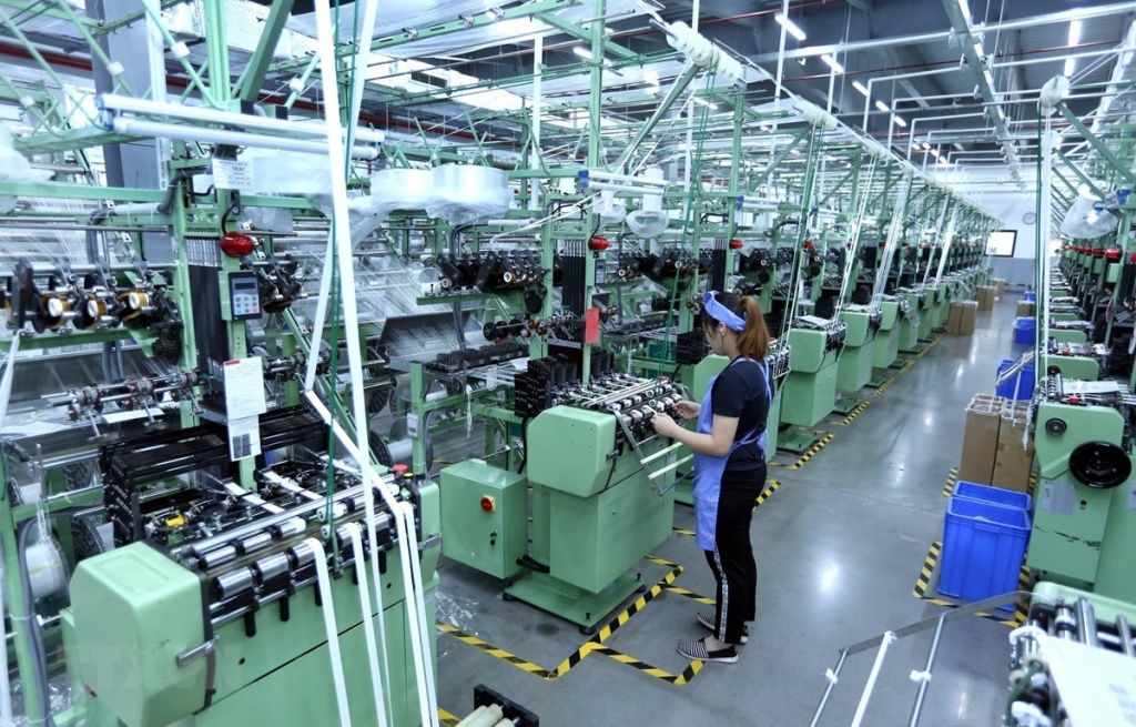 fitch kinh te viet nam se tang truong 73 vao nam 2021