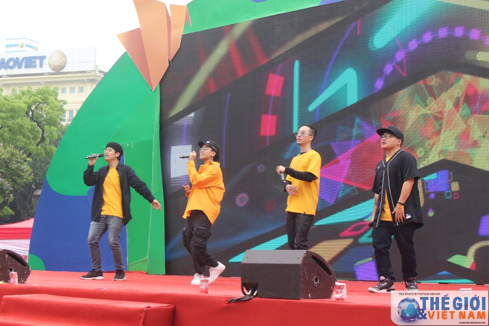 Hơn 1.000 tình nguyện viên Hà Nội tham gia “Ngày tử tế - Vì môi trường không rác thải” hon 1000 tinh nguyen vien ha noi tham gia ngay tu te vi moi truong khong rac thai