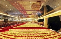 gia vang bat tang sat moc 49 trieu dongluong them nhieu yeu to ho tro thi truong vang