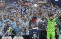 norwich 3 2 man city cu soc lon cho nha duong kim vo dich