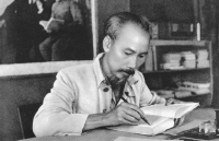 Chủ tịch Hồ Chí Minh qua con mắt của học sinh Việt Nam và Ukraine