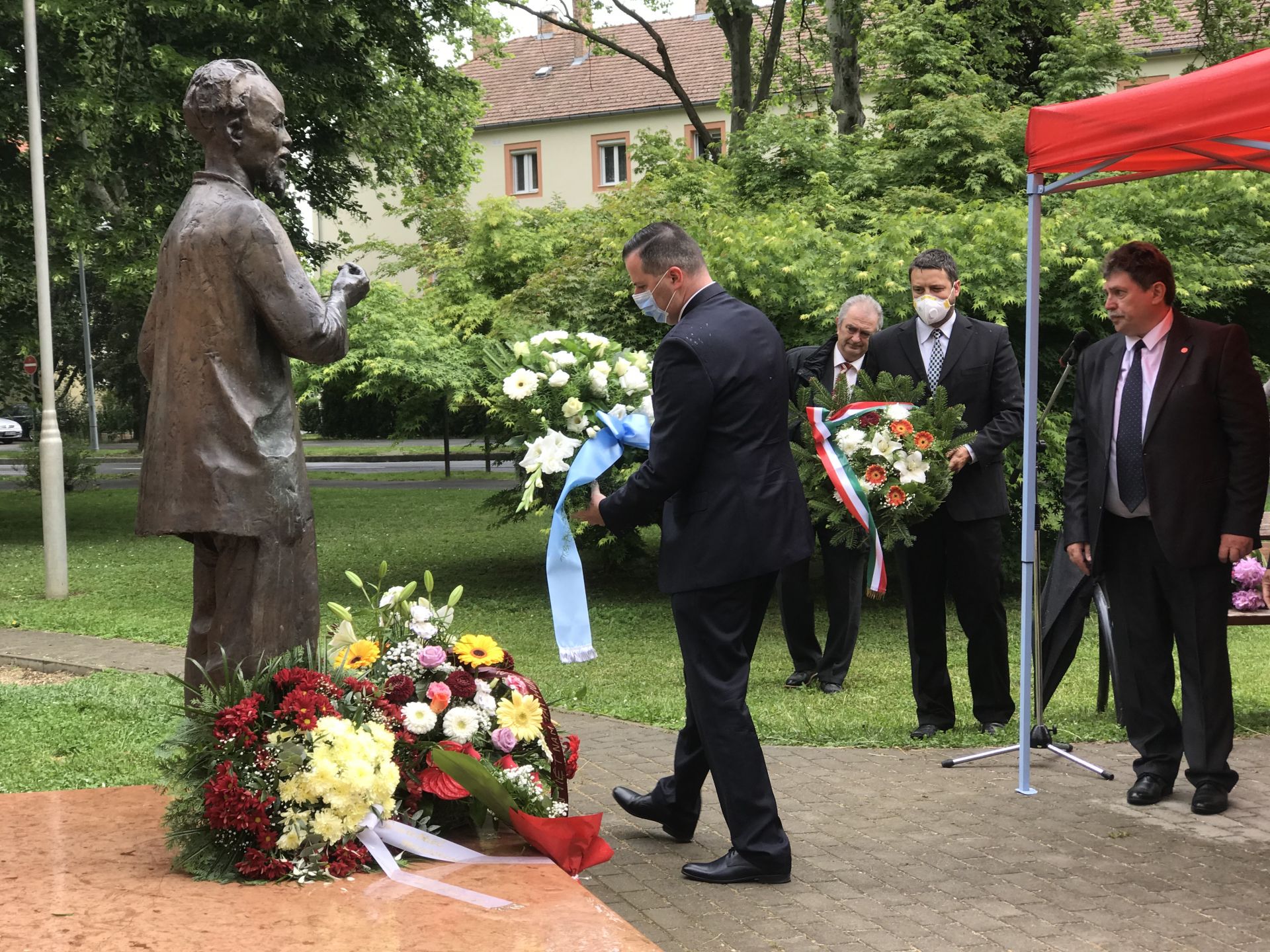 ky niem 130 nam ngay sinh chu tich ho chi minh tai thanh pho zalaegerszeg hungary