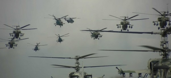 Gần 40 trực thăng Nga diễn tập chuẩn bị cho lễ duyệt binh Ngày Chiến thắng