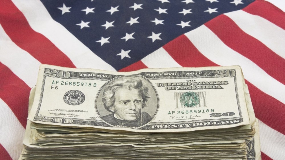 nguoi dan my co nhieu tien gui tiet kiem kinh te phat trien tot hon du bao