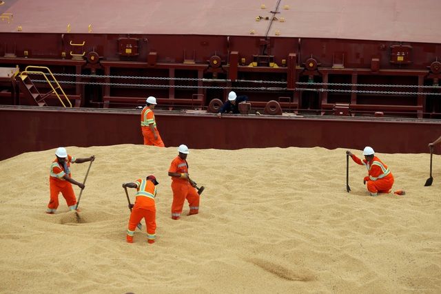 giua luc cang thang leo thang trung quoc bat ngo ngung mua nong san my