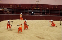 Giữa lúc căng thẳng leo thang, Trung Quốc bất ngờ ngừng mua nông sản Mỹ