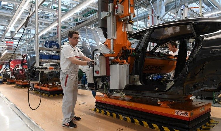 chiu nhieu ap luc tu dich covid 19 ty le that nghiep tai duc vuot nguong 6