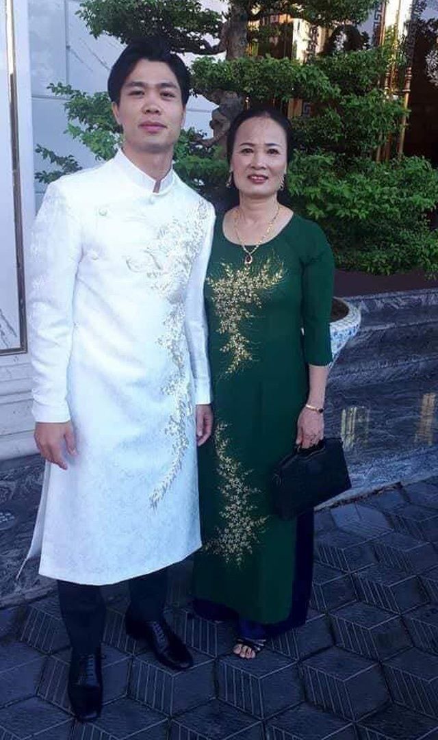 sau le an hoi bi mat lo hinh anh cong phuong rang ro ben co dau moi