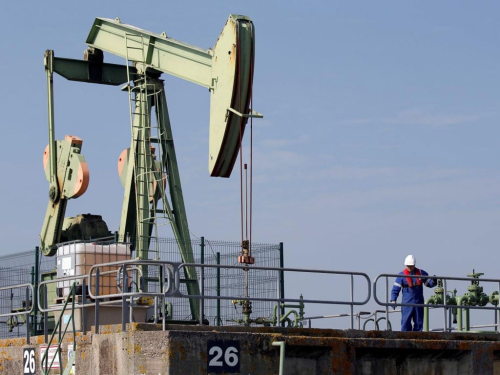 Thị trường dầu thế giới: Giá tăng vọt, hai lực cản chính và nhân tố bí ẩn Mỹ-Iran