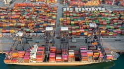 ‘Mây đen’ lại bao phủ ngành vận tải biển, chuỗi cung ứng toàn cầu khó chồng khó