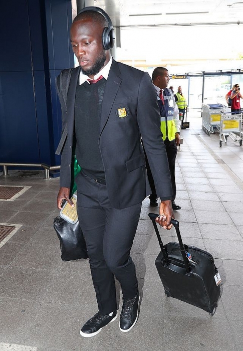 dao tau bat thanh pogba va lukaku lam lui di du dau cung mu