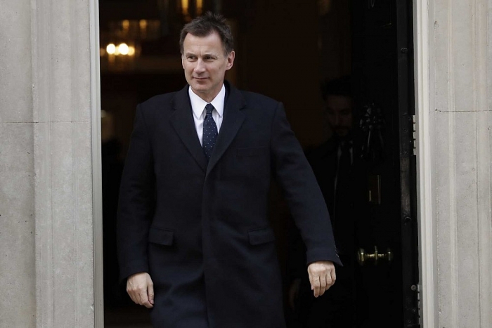 ngoai truong anh viec iran bat giu 2 tau cho dau la khong the chap nhan duoc