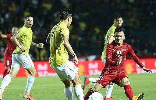 vff va vpf co the linh dong lich thi dau vleague vi doi tuyen viet nam