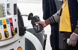 Giá dầu thế giới đột ngột đảo chiều đi xuống sau quyết định mới nhất của OPEC+