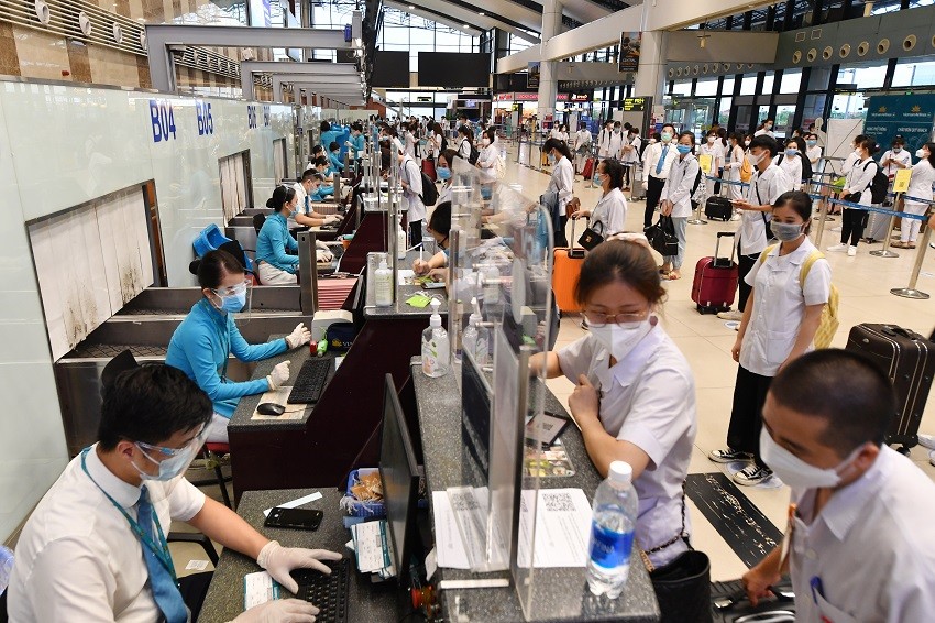 các chiến sĩ “blue trắng” đã sẵn sàng đến với TP.HCM (Ảnh: VNA)