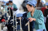 them mot cong dan trung quoc bi my tu choi cap visa giua thuong chien