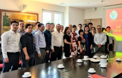 Phái đoàn Việt Nam tại Geneva trang trọng tổ chức Lễ kỷ niệm 75 năm Cách mạng tháng Tám