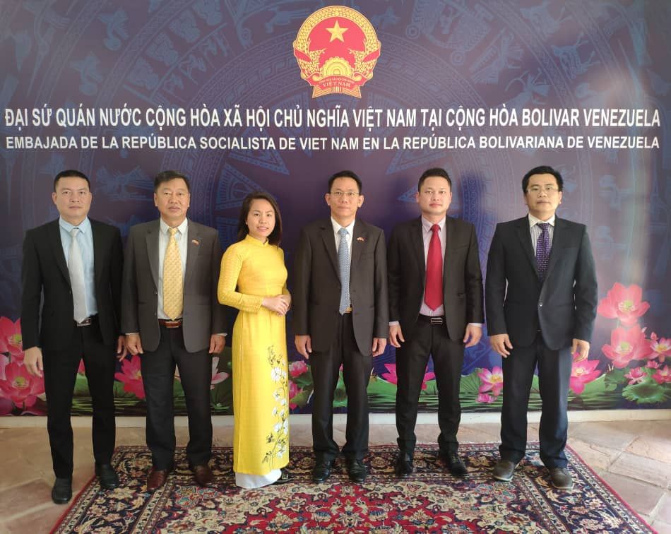 undefined 3031-ysq-viyt-nam-tyi-venezuela