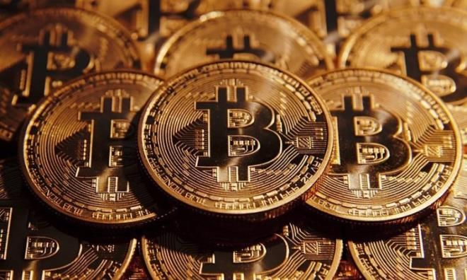 Bitcoin bật tăng, thị trường khởi sắc. 2035-bitcoin-q-08572132