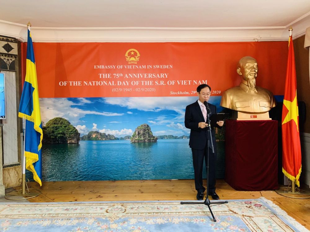 1316-quyc-khanh-ysqvn-tyi-ty4