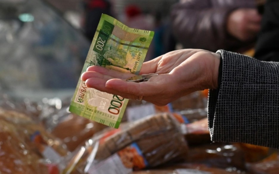 Kinh tế Nga vượt sự tấn công dữ dội của các lệnh trừng phạt từ phương Tây bằng cách nào? Kinh tế Nga vượt sự tấn công dữ dội của các lệnh trừng phạt từ phương Tây bằng cách nào?