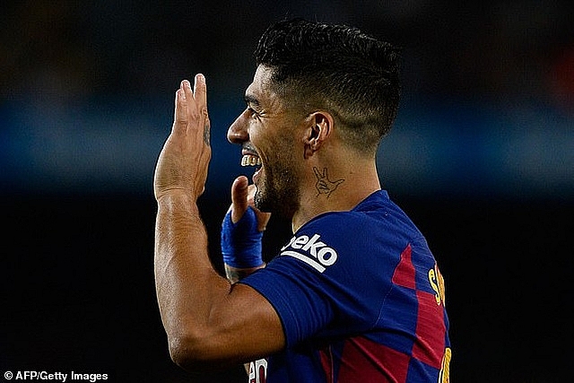 luis suarez lap cu dup barcelona danh bai valencia voi ty so 5 2