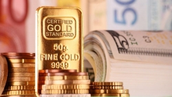 Giá vàng hôm nay 13/9: Thị trường 'lặng sóng' tạm thời, vàng đang tiến gần hơn đến sự bứt phá?