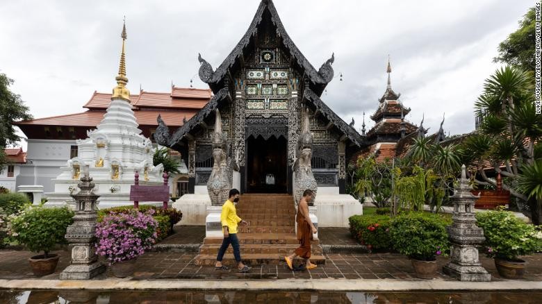 chùa Wat Chedi Luang gần trống không ở Chiang Mai, Thái Lan, vào ngày 9 tháng 9 năm 2021.